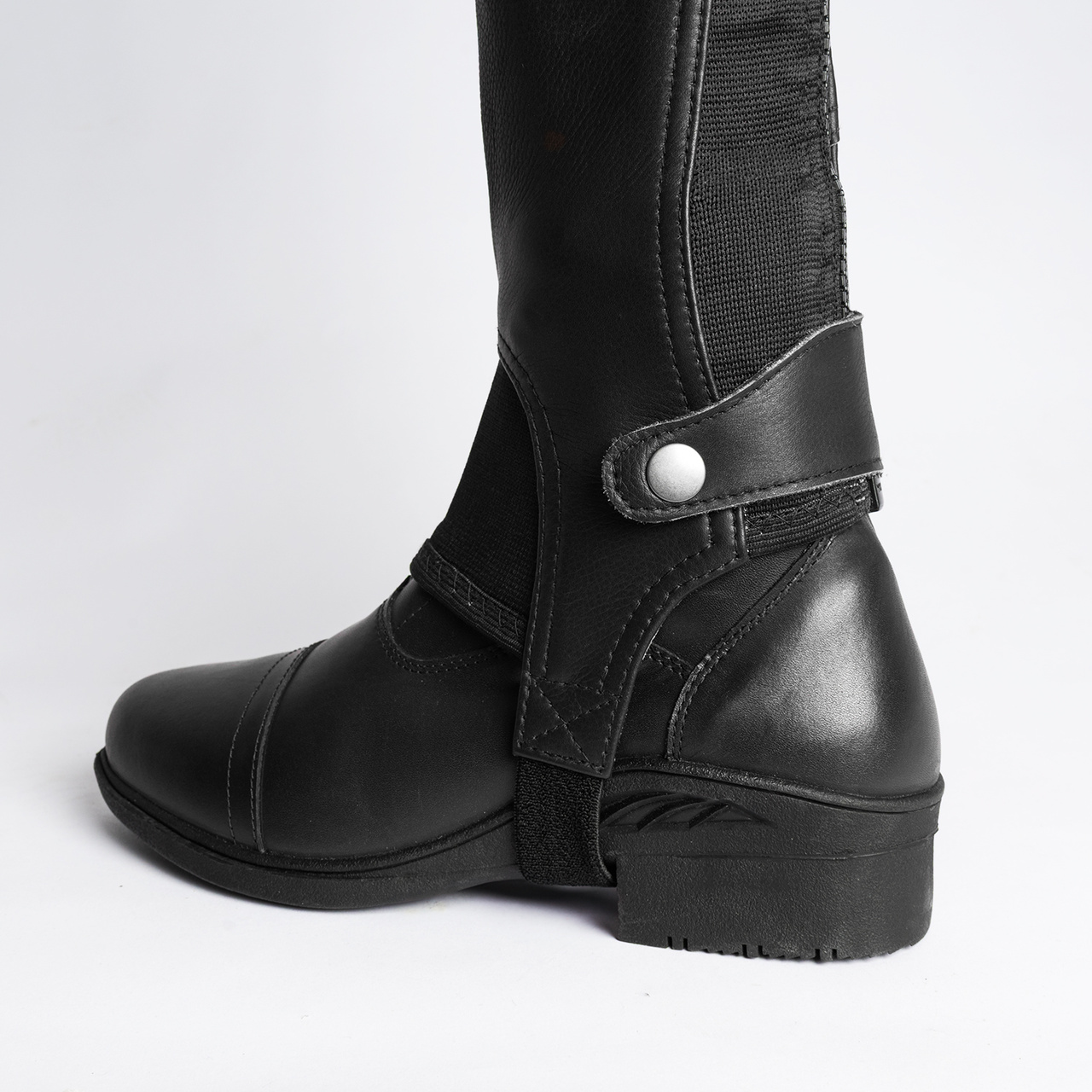 Shortchaps Junior Oswin Nappa