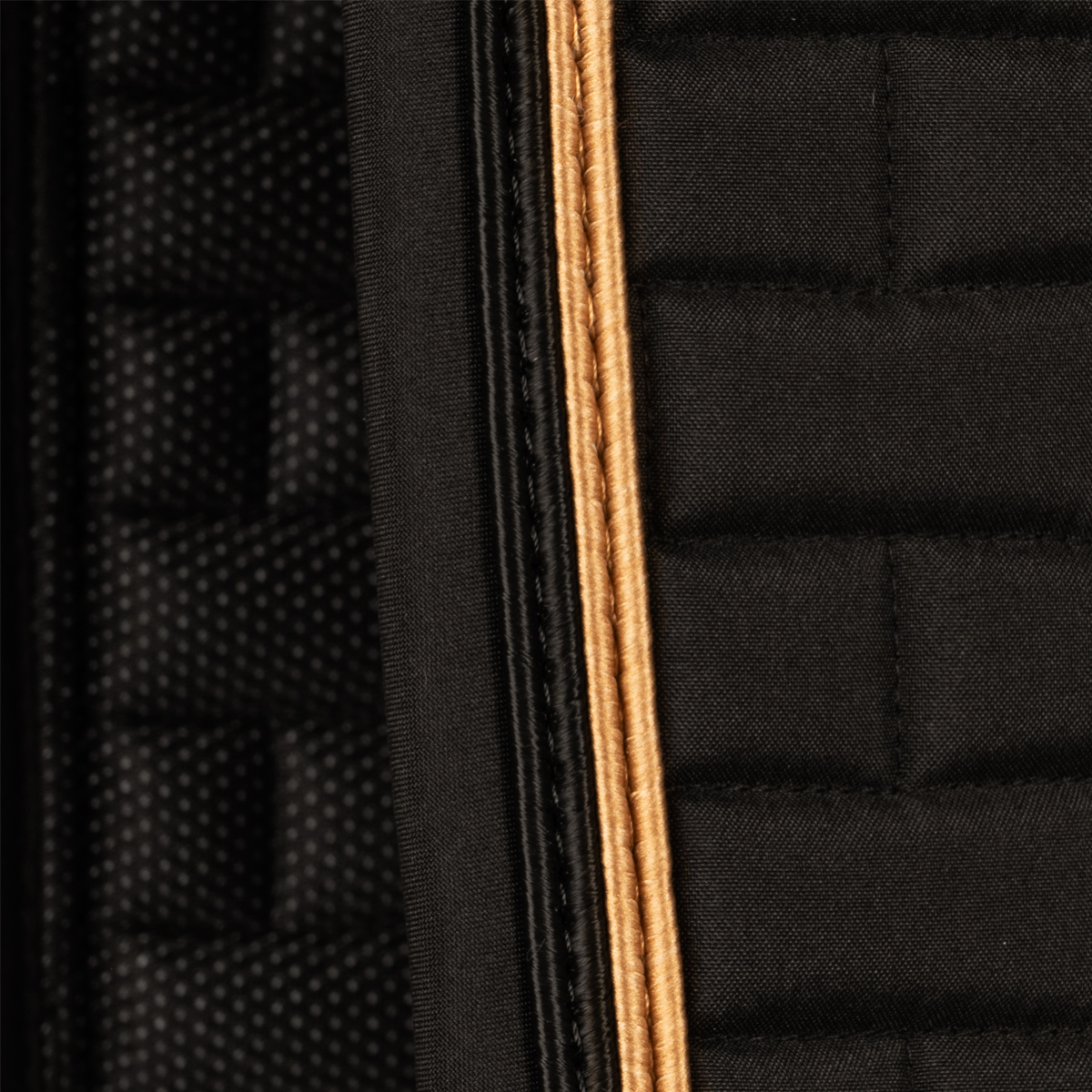 Dressyrschabrak New Port